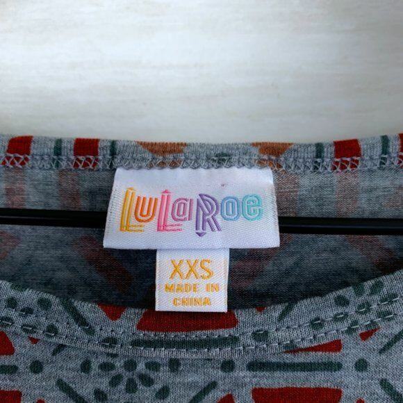 LuLaRoe Irma High Low Tunic Top Gray Red Kaleidoscope Print Womens XXS NWT - Picture 3 of 5
